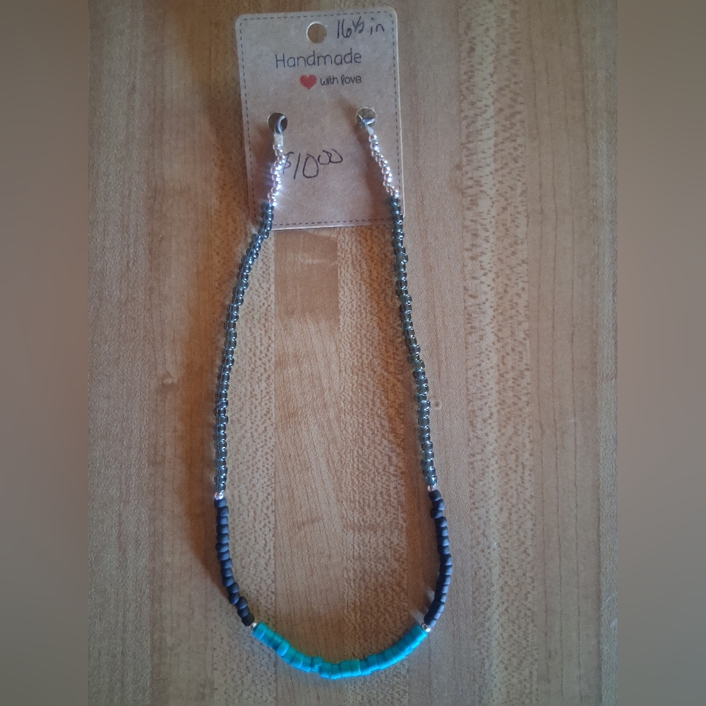 Elegant Silver and Black Necklace Jewelry